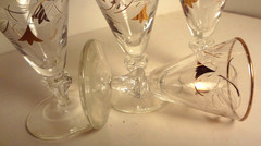 SET of 7 –MCM — c1956 – LIBBEY ROYAL FERN gold gilt 3 1/4″ CORDIALS – ALL NICE