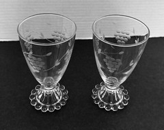 Boopie Berwick Wine Glasses Anchor Hocking Grape Vine Design Bubble Foot Two
