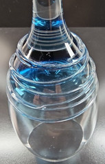 (1) Mikasa Cobalt Swirl Blue Iced Tea 22 Oz Elegant Clear Ribbon Glass Stemware