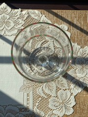 Libbey Christmas Holly & Ribbon Wine Glass/Water Goblet ~2.95 Diam ~6.5″ Tall