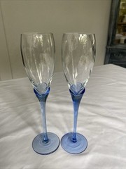 2 Colony Amaryllis Blue Champagne Flutes Glass crystal Lily long stem Vintage