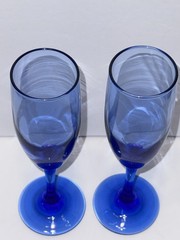 Set Of 2 Vintage Cobalt Blue Wine Glasses Stemware 8.25” H