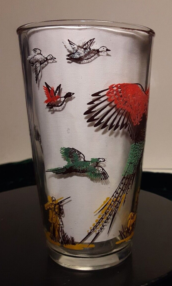 12 OZ FLYING PHEASANTS TUMBLER GLASS HUNTERS With HUNTING DOG very nice