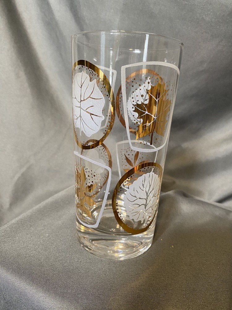 Lovely Set of 8 MCM Tumblers Drinking Glasses Gold and White Leaf Design