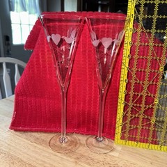Vintage 1999 Shannon Crystal Pair Champagne Flutes Etched Dove Birds Heart Box