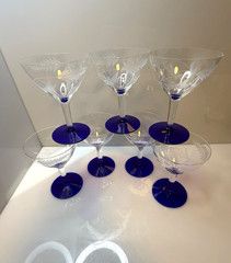Set of 7 Vtg Louie Weston Etched Glass with Cobalt Feet Champagne Glasses – EUC