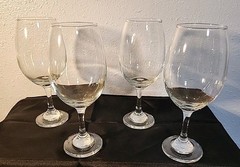 Set Of 4 Water Goblets/wine Glasses 8 3/4″ Tall Top 2 1/2″ Diameter