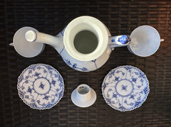 ROYAL COPENHAGEN 5-Piece Blue Fluted Coffee Set:Coffee Pot, Flat Cup&Saucer MINT