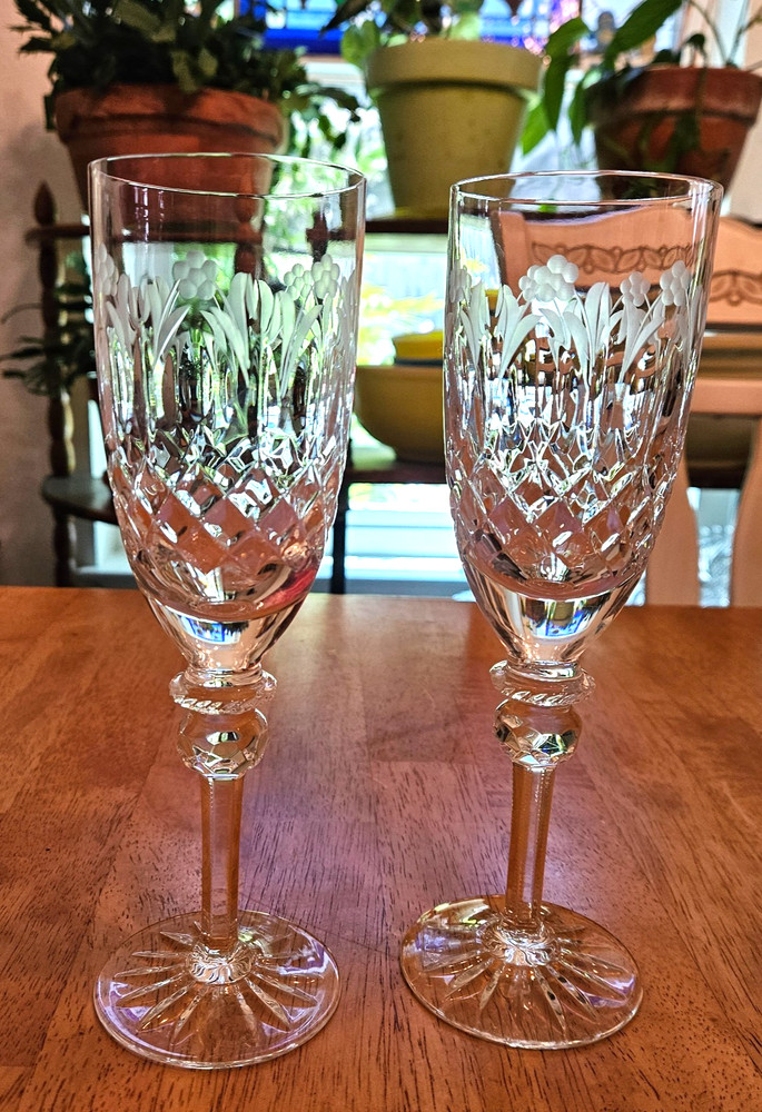 2 Rogaska Queen Cut Crystal Fluted Champagne Glasses ~ 8.25 in Tall