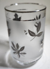 (4pc) Silver Foliage by Libbey 12oz Hostess Silver Leaf on Frosted Glass 4 1/2″h