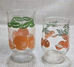 VTG Anchor Glass Orange Juice Pitcher Carafe & 4 Juice Glasses 1 Unmatched Glass