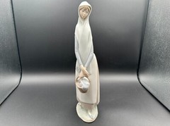Gorgeous 13» LLADRÓ «A Basket Of Goodies» #4501 Matte Finish Figurine, MINT