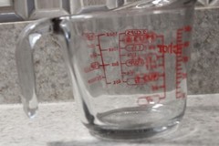 Vintage Anchor Hocking 2 Cup 500ml 1/2 qt Size Glass Measuring Cup Red