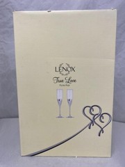NEW Lenox True Love 2 Piece Set of Toasting Champagne Flutes Pair 812613