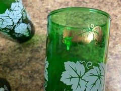 Set of 4 Vintage Anchor Hocking Green Drinking Glasses White Grapes Gold Leaves