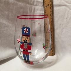SALE!! Holiday Set of 4 Glass «Nutcracker» Themed Stemless Wine Glasses 5″ x 4″