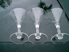 SET OF 3 VINTAGE FLORAL WHEEL CUT CORDIAL GLASSES 5″ DELICATE STEMMED GLASSES