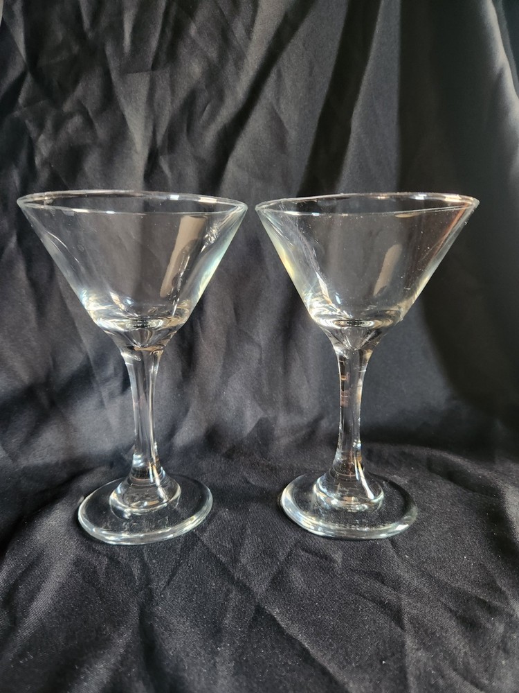 2 Libbey Embassy Martini Glasses 7.5 oz • 6⅜» Tall