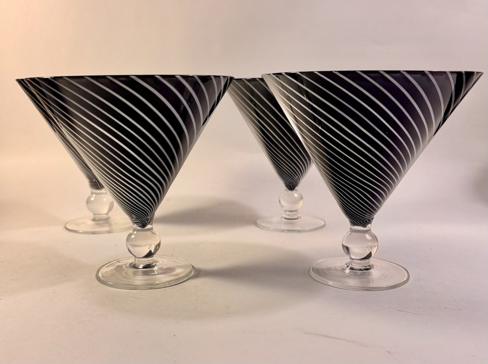 Vintage Black & White Cocktail Glasses 5×5″ 7oz, Set Of 4, Mod Style