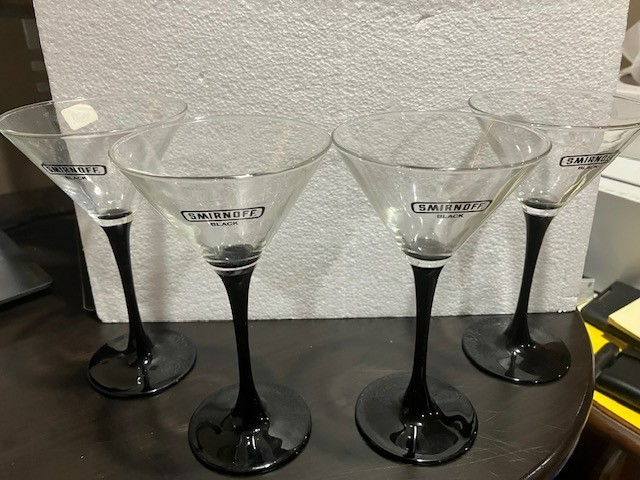 Set of 4: Made in France LUMINARC Black Stemmed Martini Glasses – SMIRNOFF Logo
