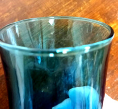 5 VTG Aqua Blue GLASS TUMBLERS 5 1/4″ Tall WEIGHTED BASE Retro MCM Artsy BOHO
