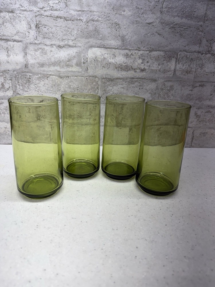 MCM Anchor Hocking Finlandia 1970’s avocado green 6″ glass tumblers Mid Century
