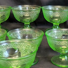 Vintage Lovebirds Uranium Glasses 7