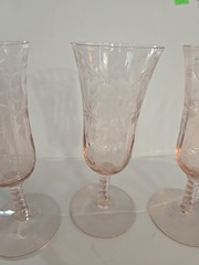 Set Of 3 Fluted 6″ Champagne Pink Etched Twisted Stem Central Glass Works VTG