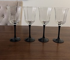 4 Vintage Luminarc France Black Stemmed Wine Glasses 8 oz Elegant Dining Barware