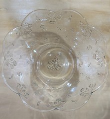 Anchor Hocking Savannah Glass Punch Bowl Set 7qt Bowl 8 Cups & Ladle Clear