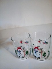 Set of 2 4in Holly and Berries Glasses