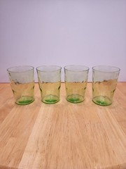 Uranium Juice Glass Tumblers Thumbprint /Optic Dot Set of 4 PLS READ DISCRIPTION