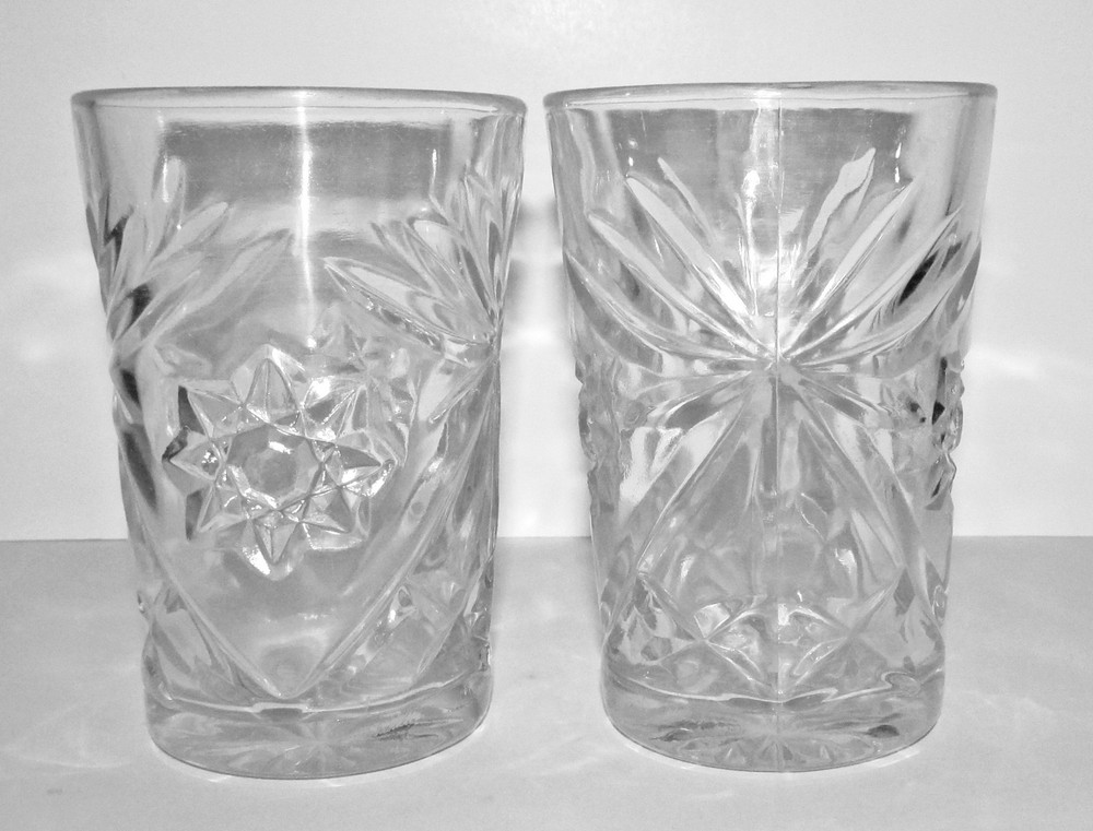 Vintage set of 2 Anchor Hocking Prescut Oatmeal Star of David Flat Glass Tumbler