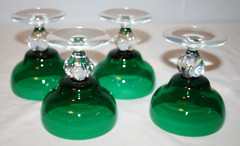 4 Green Top and Clear Bubble Stem 8 oz Wine Goblets – M1