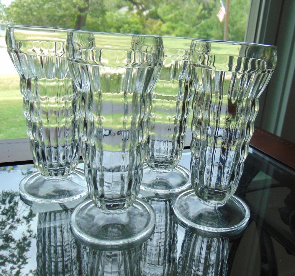 Jeannette Glass JEG3 Juice Mini-Parfait 5 oz Ribbed Set of 4