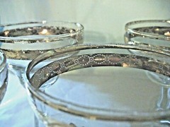 4 VINTAGE LIBBEY GLASS 5 1/8″ LIQUOR GOLD GEOMETRIC .25″ BAND 6400 STEM PATTERN