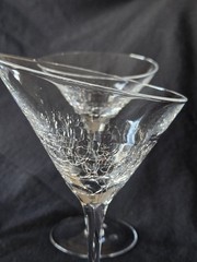 Pier 1 Slanted Clear Crackle 7 1/4″ Martini Glasses Set of 4 Reflections