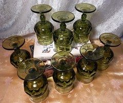 8 Vintage King’s Crown Color Crown Green 5 5/8″ Water Goblets Wine Glasses SET