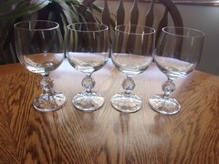 Wine 7 Oz Claudia Ball Stem Water Blown 5 3/4″ – Set of 4