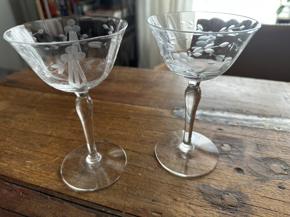 Vintage Etched Crystal Champagne Sherbet Glasses Set of 2 Floral Garland 5.75”