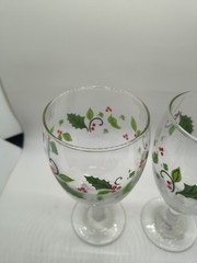 Libbey Holly Berry Iced Tea Goblet Glasses with Stems Set of 2 Christmas Glasses