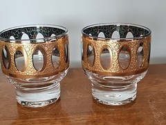 Set of 2 Culver Pisa Piza Punch Cup Glasses 4 oz Glass Cups 22K Gold Vintage MCM