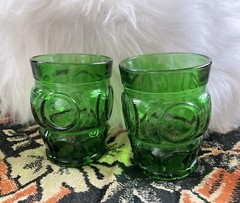 Vintage 2 Wheaton Bullseye Emerald Green Cocktail Glasses Starburst Bottom, 4”H