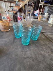 4 Vintage 1960’s Anchor Hocking crinkle-textured juice glasses aquamarine