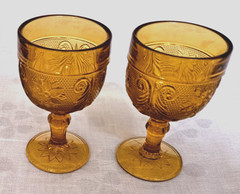 2 Tiara Amber Indiana Glass Wine Goblets Cordials 4″ Tall Footed EUC