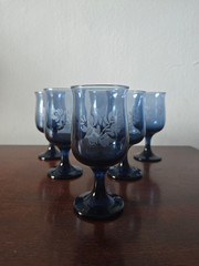 6 Pfaltzgraff Yorktowne Dark Blue Navy Stemmed Glasses 8 oz Water Wine Goblets