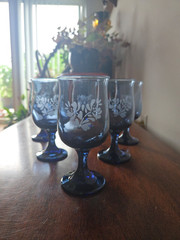 6 Pfaltzgraff Yorktowne Dark Blue Navy Stemmed Glasses 8 oz Water Wine Goblets
