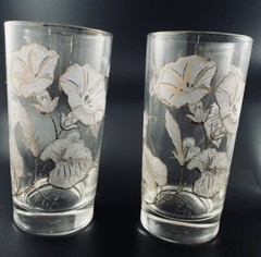 Beautiful set of 4 Light Pink floral gilded Libbey highball glasses 12oz?