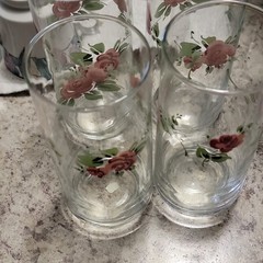 Clear Glass Tumbler Set of 4 Pink Floral Pattern Decorative Glossy Finish