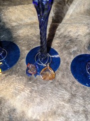 6 Glass Wine/Champagne Glasses with Cobalt Blue Twisted Stem & Sea Pendants